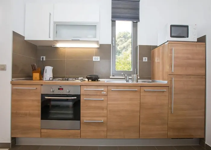 - One Bedroom With Terrace 아파트