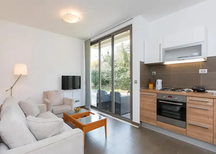 - One Bedroom With Terrace Dubrovnik