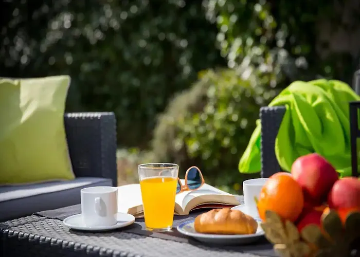 아파트 - One Bedroom With Terrace