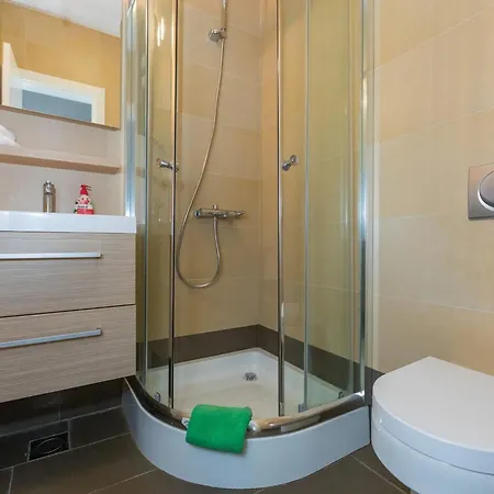 - One Bedroom With Terrace * Ντουμπρόβνικ